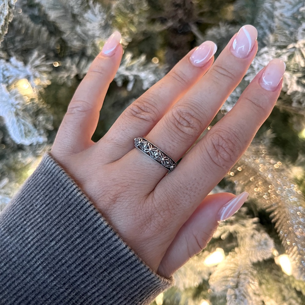 Marcasite Stones Filigree Design Band